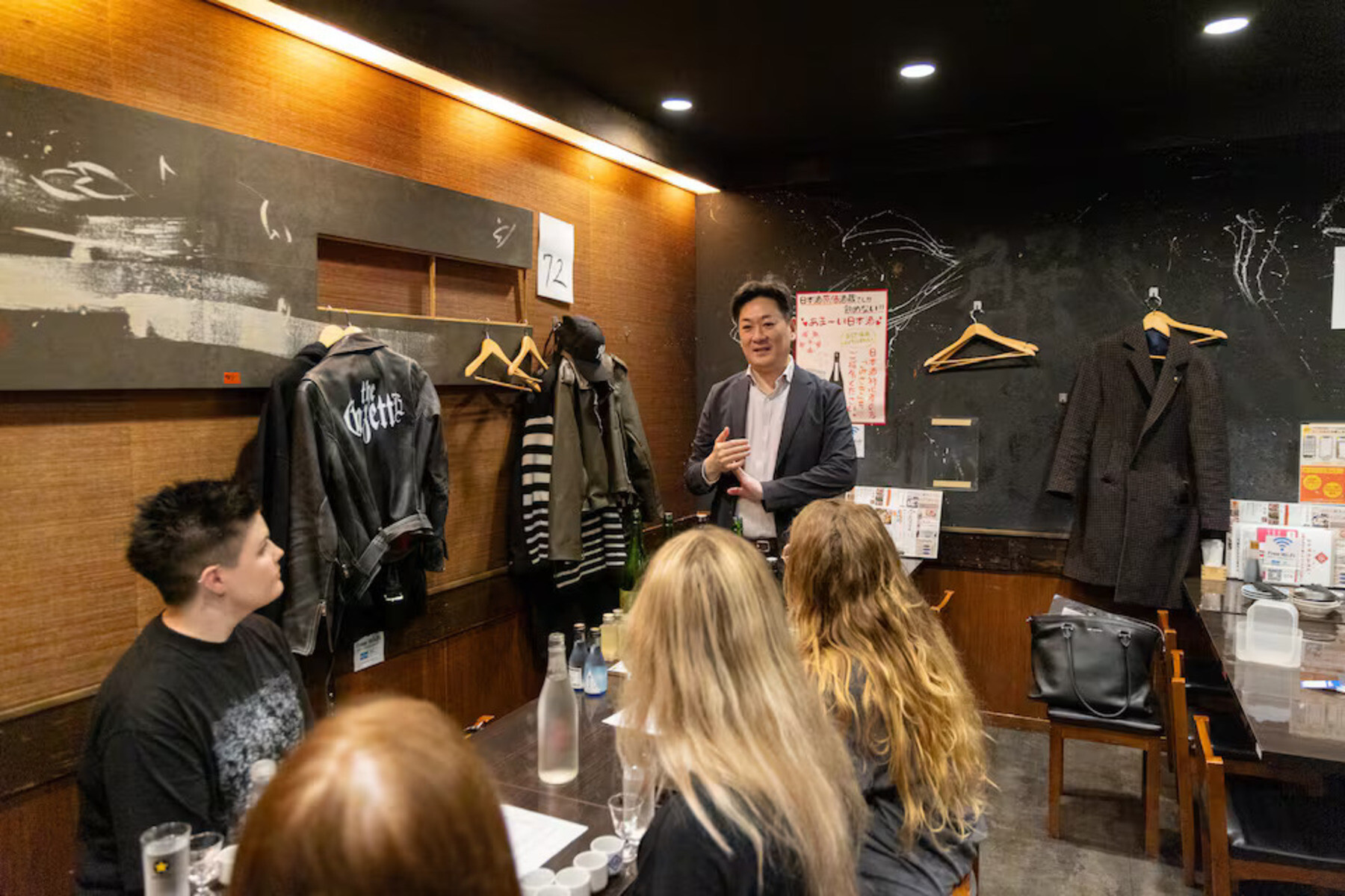 Shinjuku Sake Tasting Tour with a Sake Sommelier【Cultural Experience】's image 2