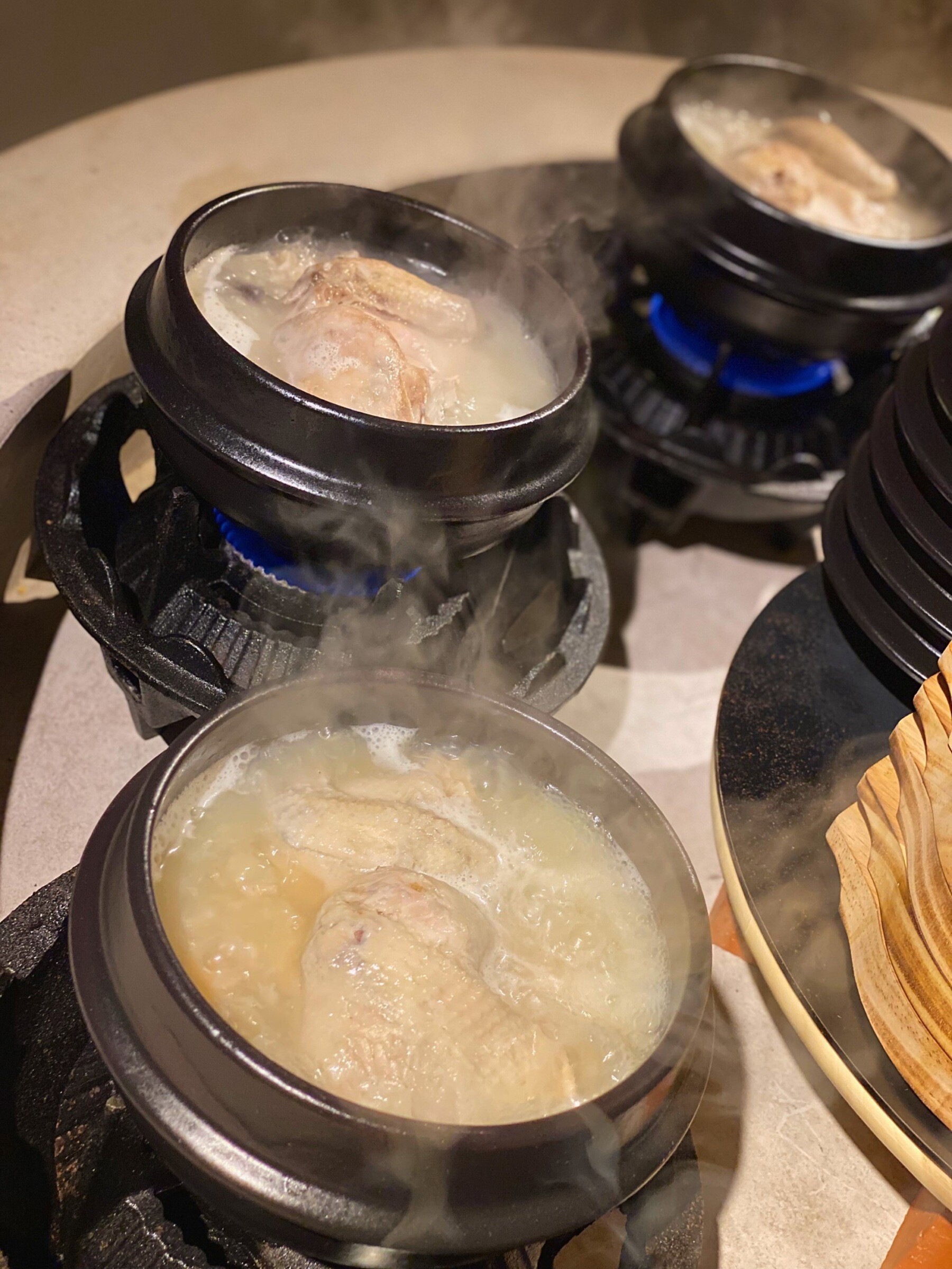 Samgye-tang Niru's image 5