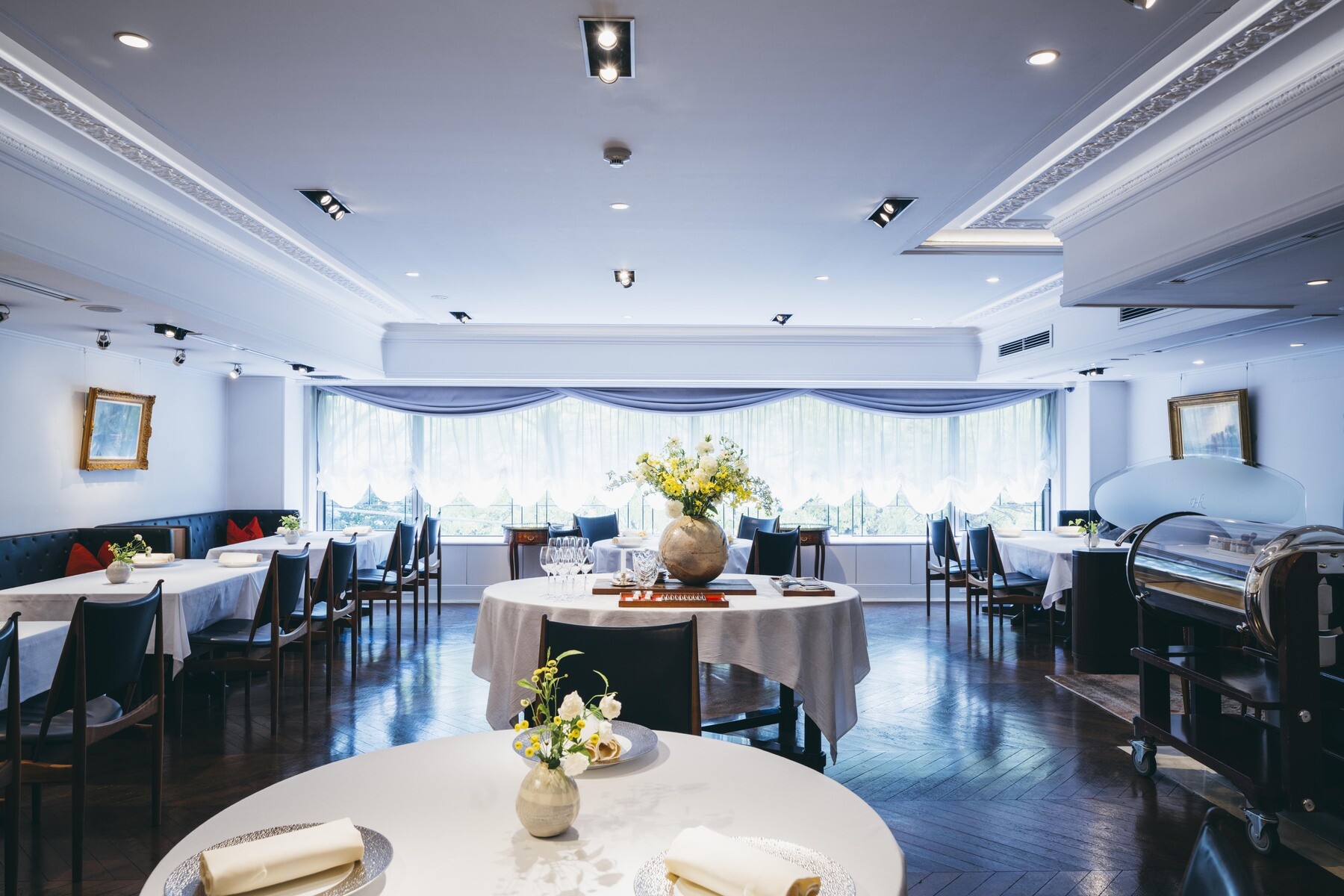 Restaurant Hiramatsu Hiroo ＆ Le Club des Vins Hermitage's image 7