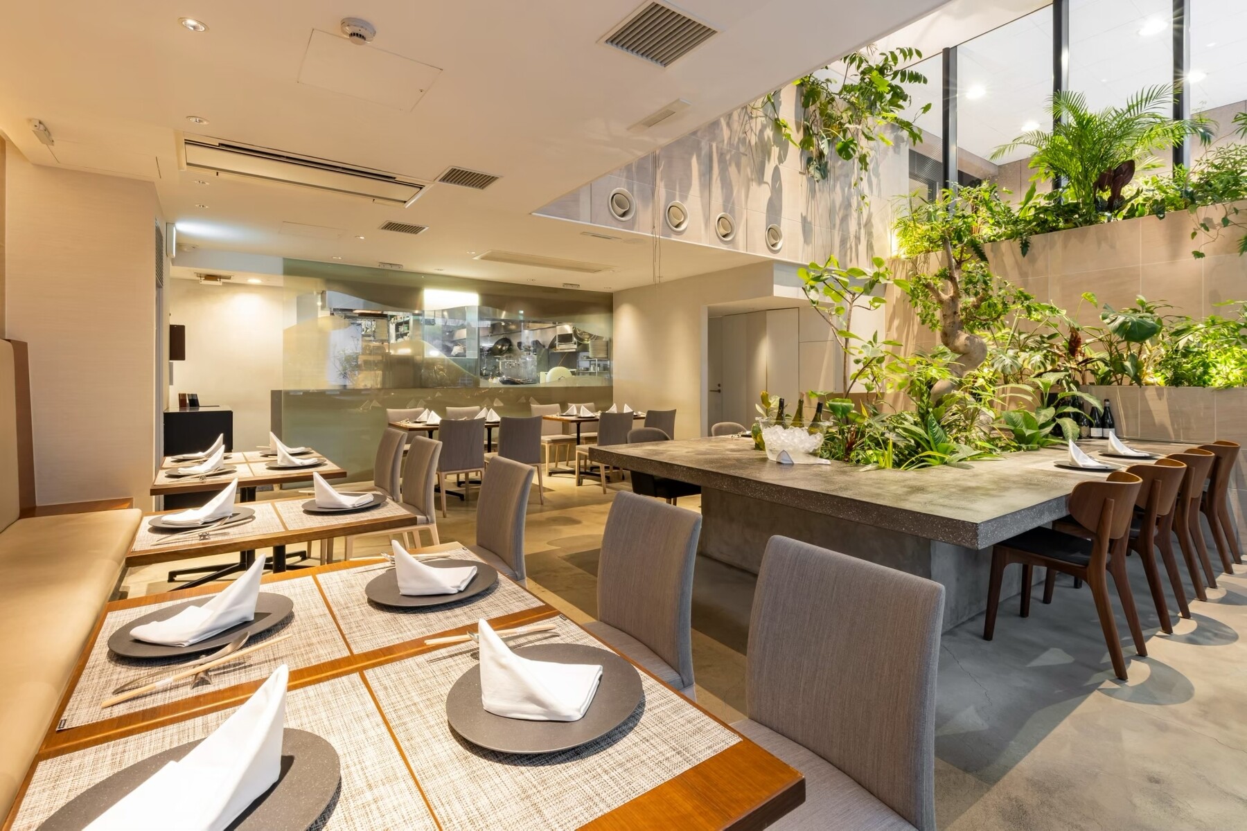 LA SHANG SEN's image 5