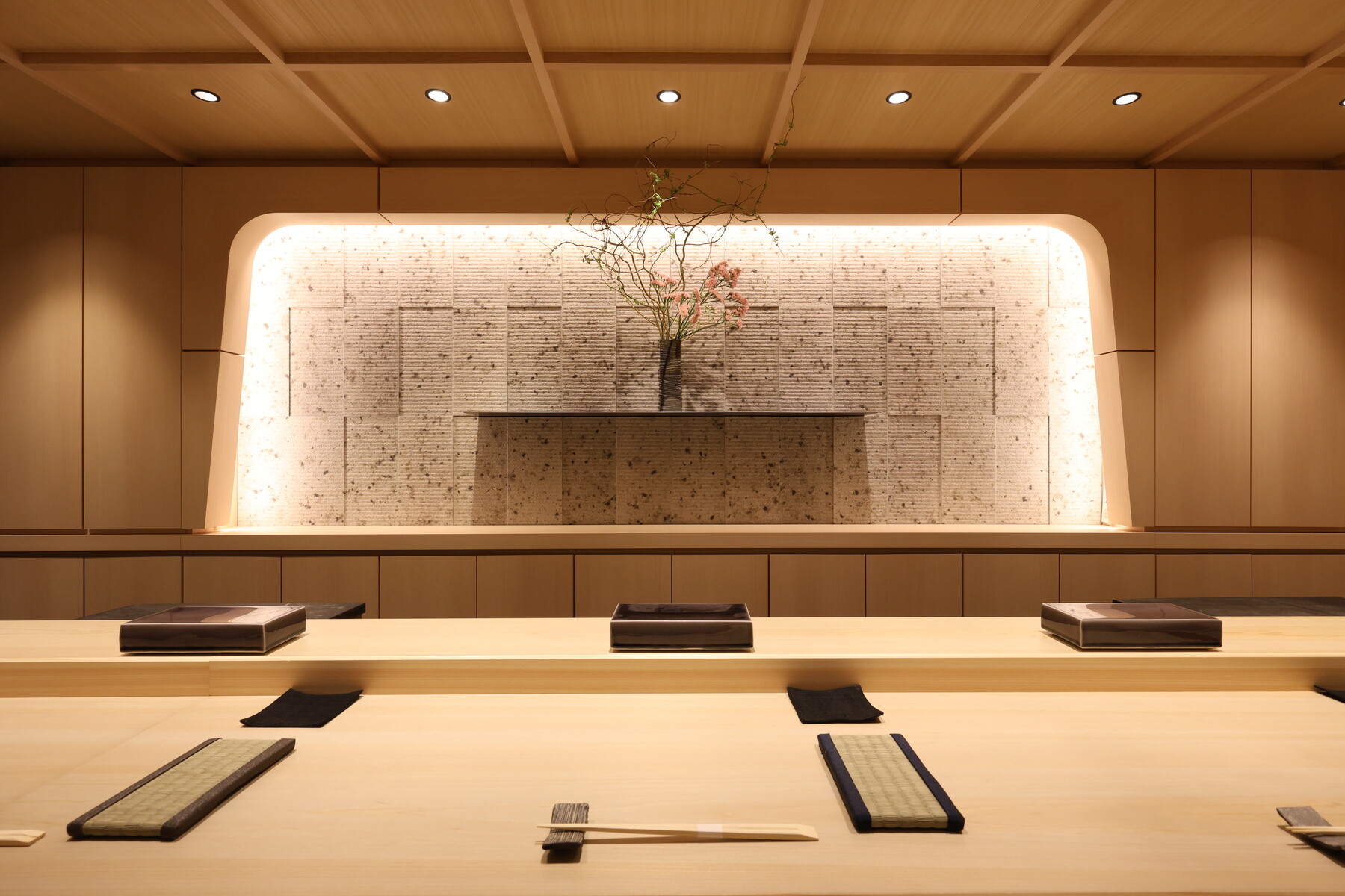 Sushi Hatsume Shinjuku Tokyo's image 4