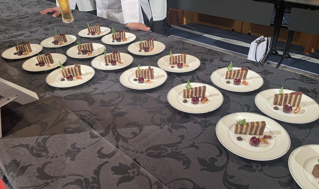 カクテルパーティーの様子