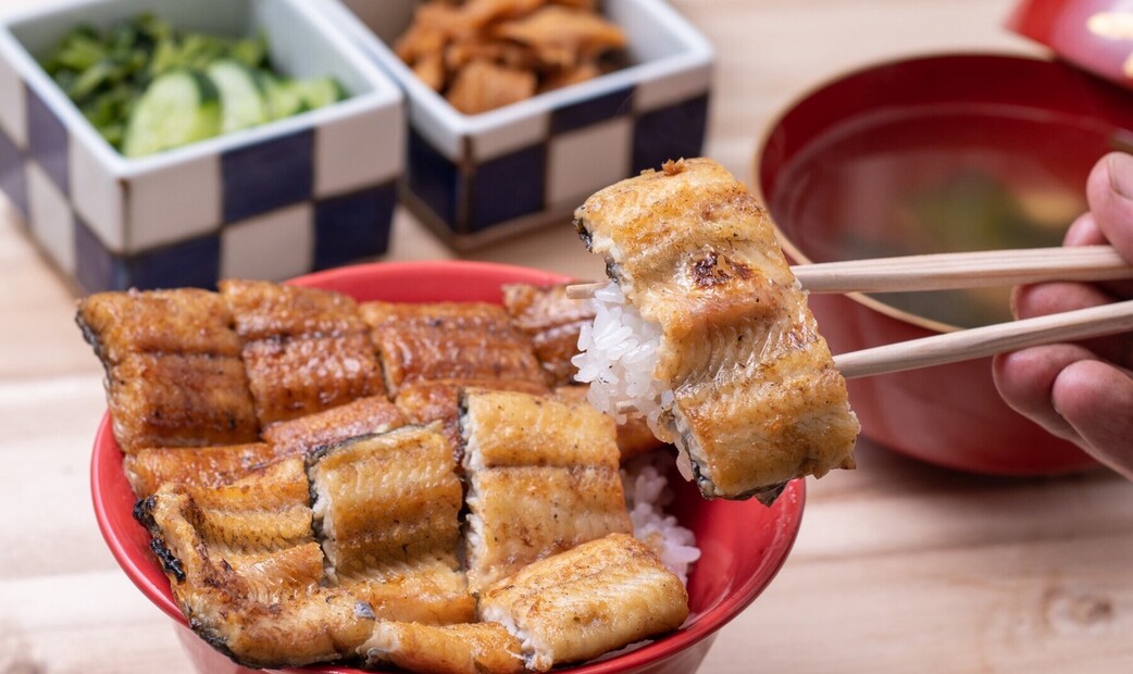 love and eel's image 1