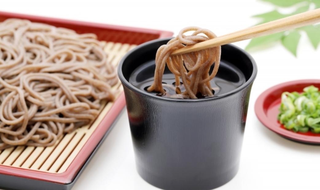 the soba tsukejiru (dipping sauce)