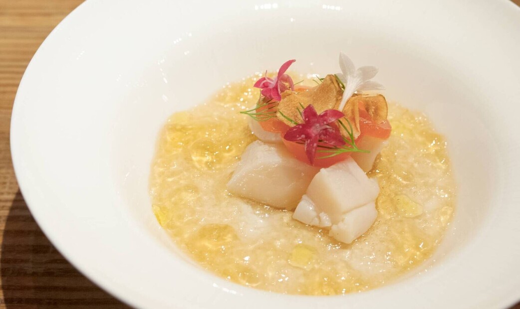 UNE PINCÉE's image 9