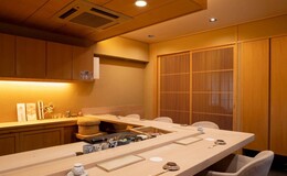 Sushi Watanabe's image 4