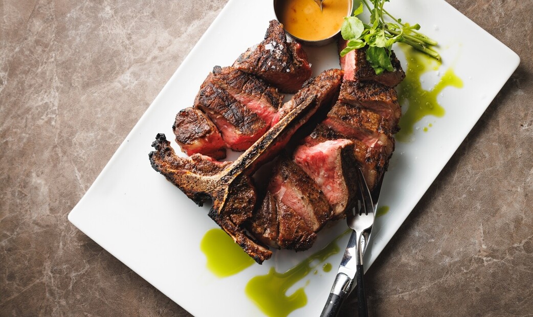 Prime42 steakhouse & sky bar's image 11