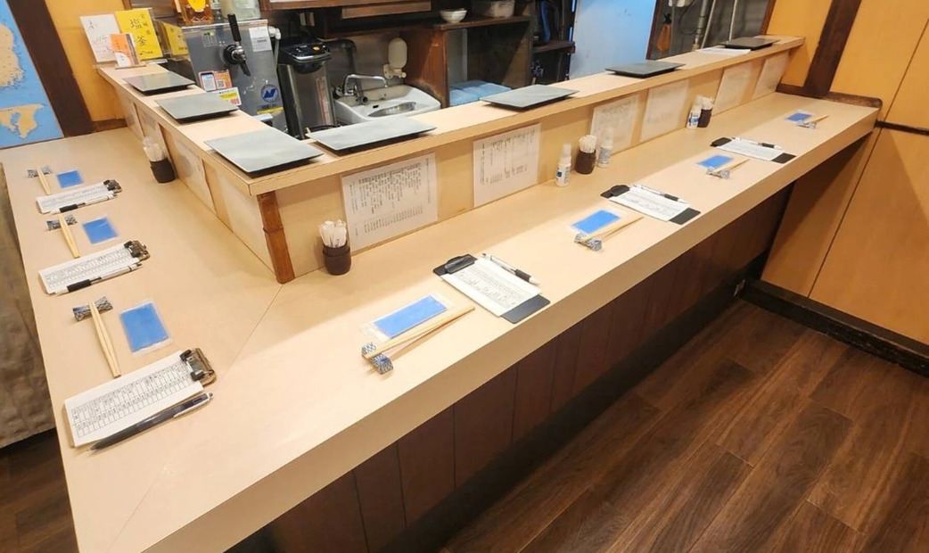 ⑥ 立食寿司 Akira 新桥店