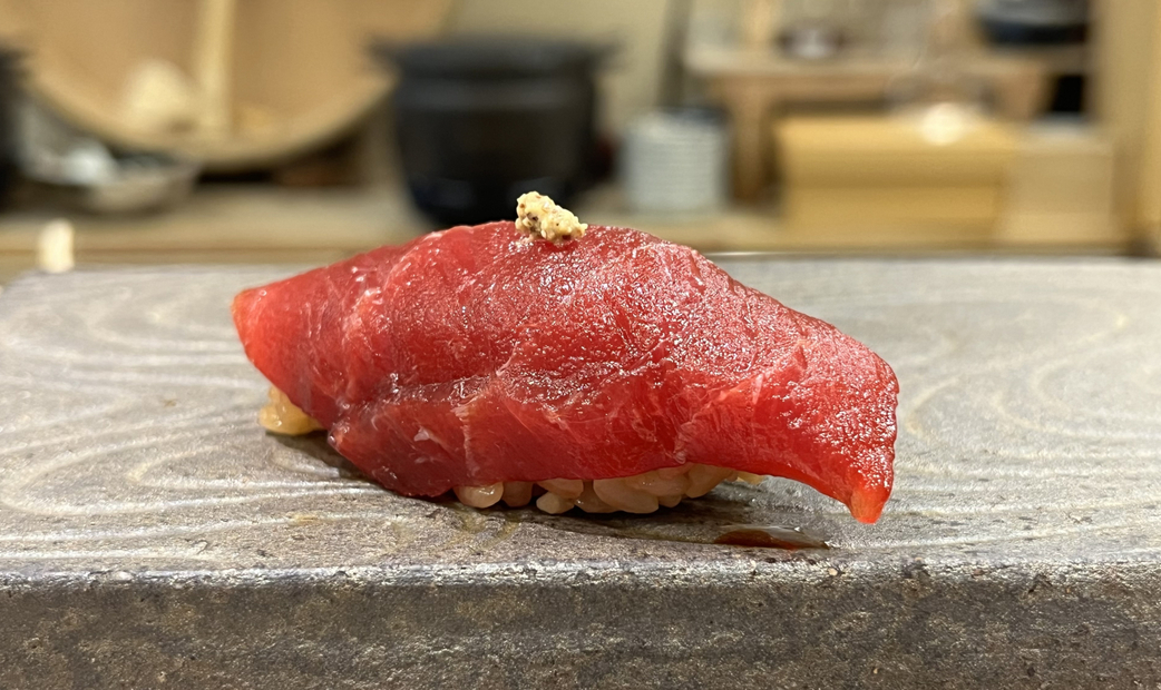 How to Enjoy Akami Sushi