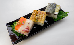 오시즈시(押し寿司)의 매력과 역사 : 미쉐린 스타 레스토랑에서 전통을 맛보다