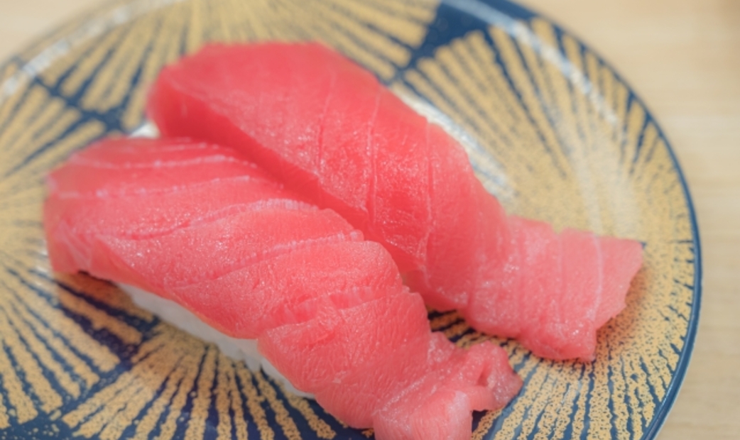 Tuna sushi