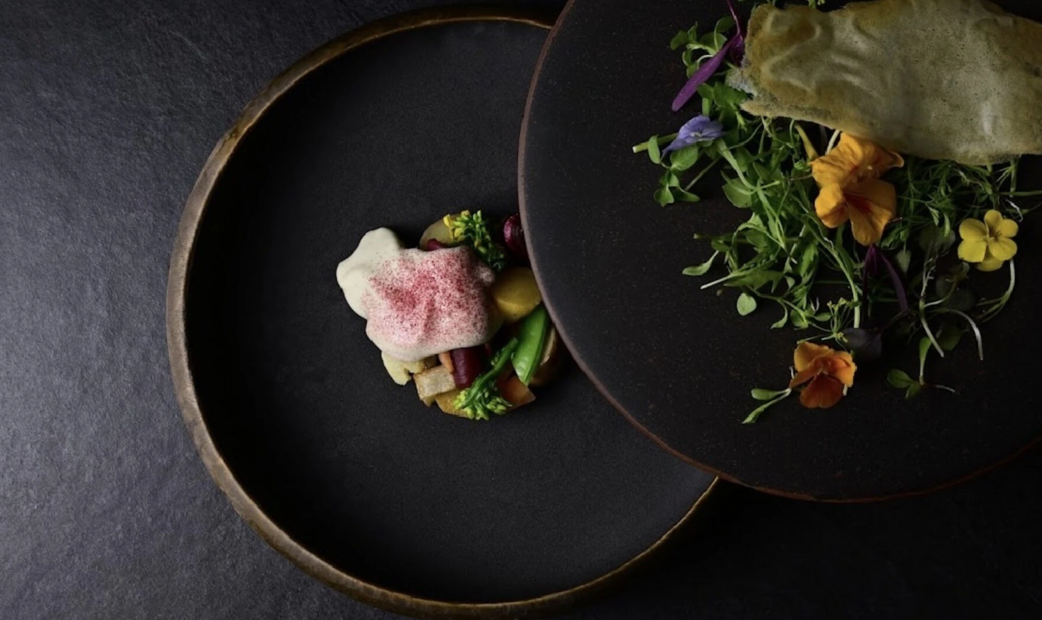 진보 미나미 아오야마의 시그니쳐 요리 바냐 카우다