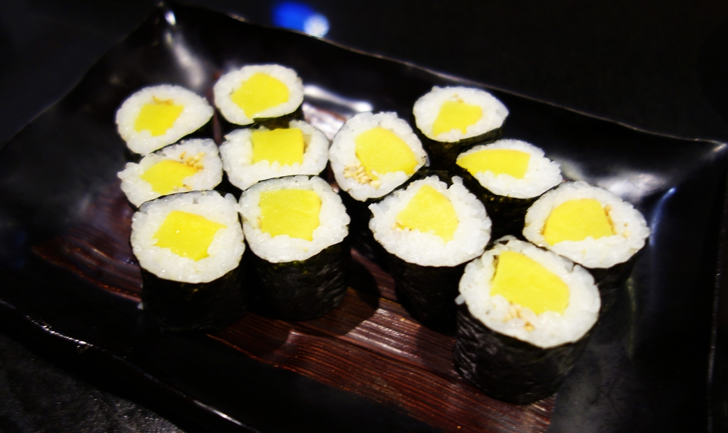 신코마키 (しんこ巻き, 단무지 김밥)