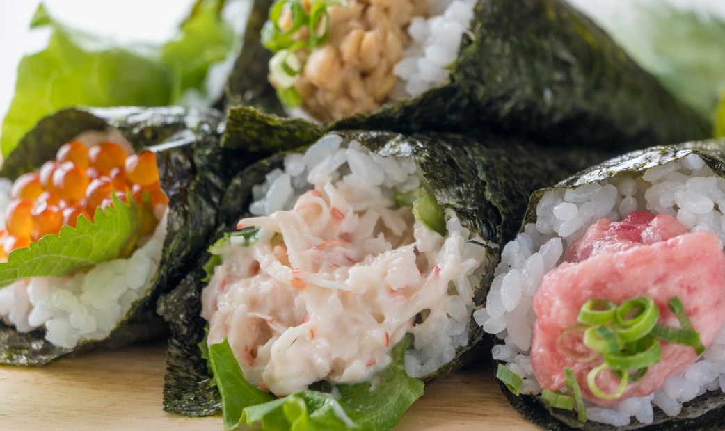 테마키 스시 (手巻寿司)