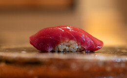 握壽司盛宴的店鋪「Hakkoku」的享受方式與弟子的店鋪