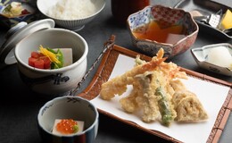 The Complete Guide to Lunch in Japan