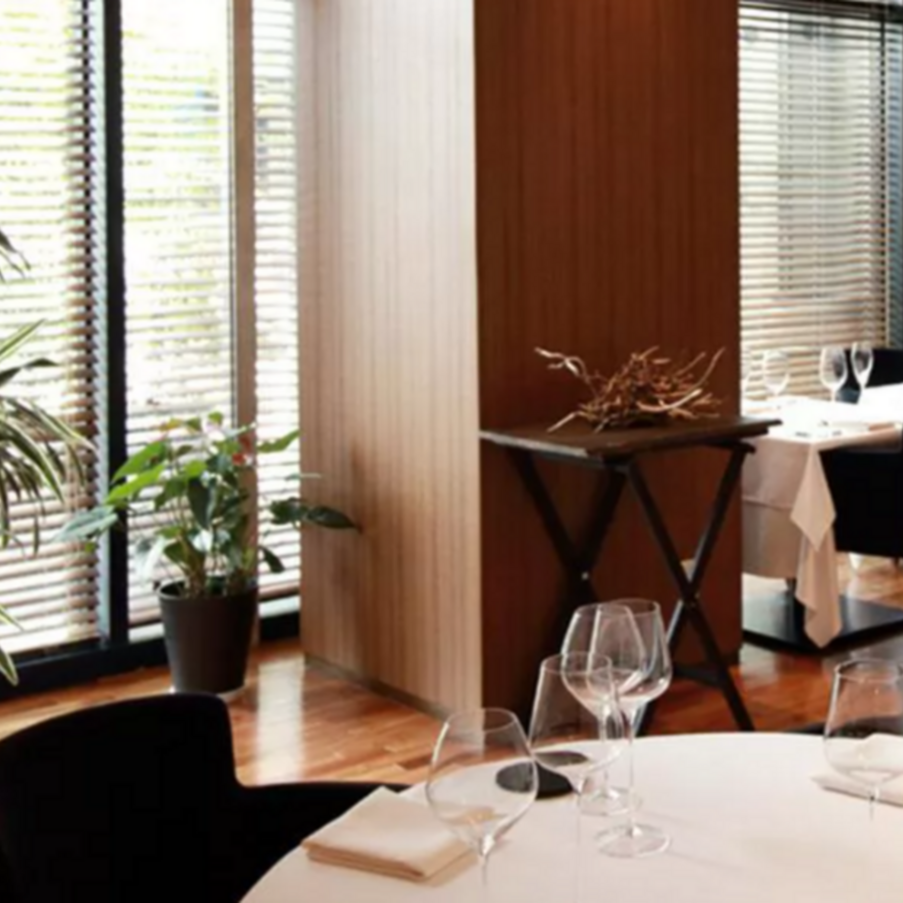 Michelin-Starred Restaurants in Osaka That Accept Reservations for Groups of 8 or More