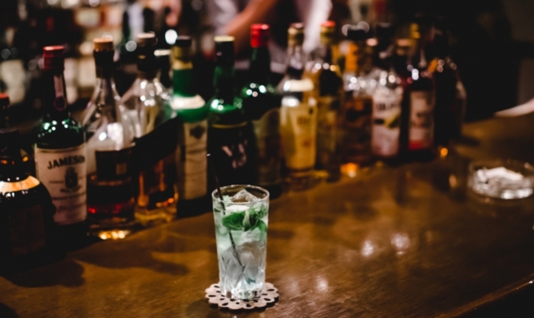 bar