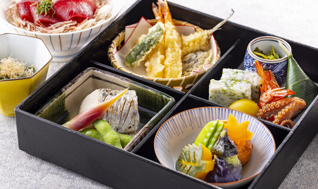 Japanese Restaurant "Sakura" / Hilton Tokyo Odaiba's image 3