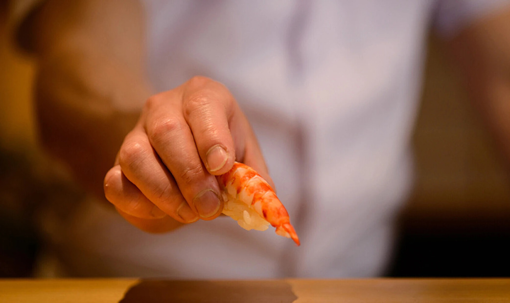  shrimp nigiri