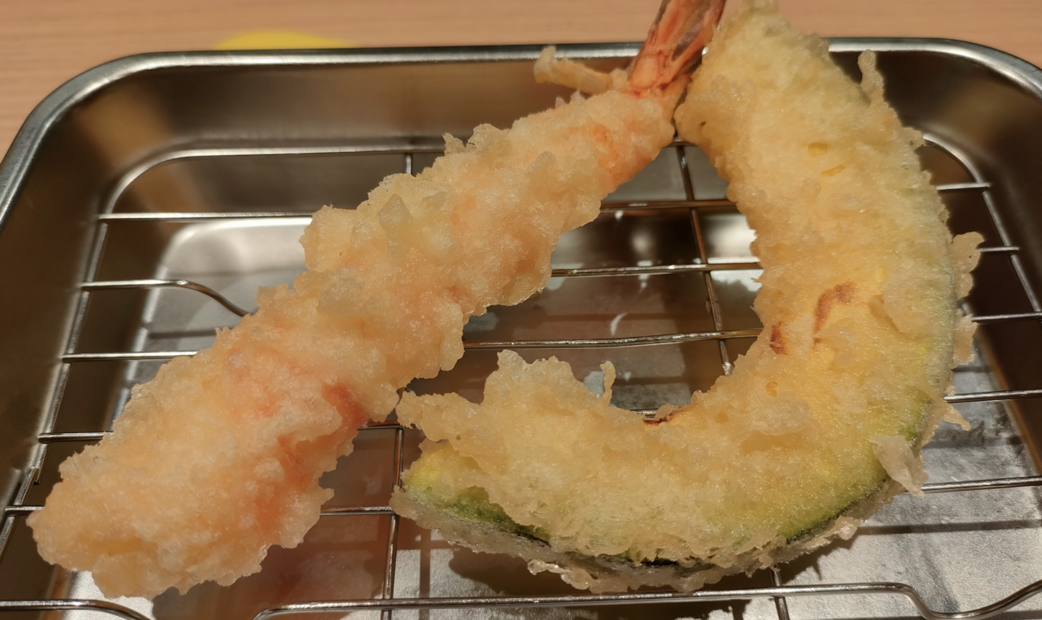 Tempura of shrimp and pumpkin