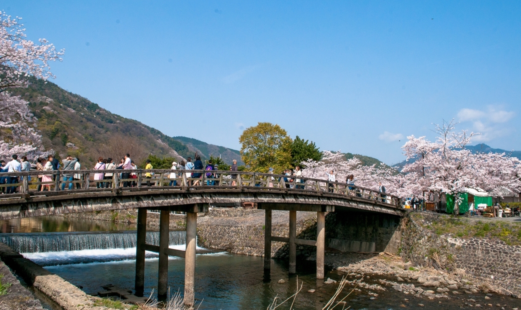 Arashiyama: A Famous Tourist Destination in Kyoto