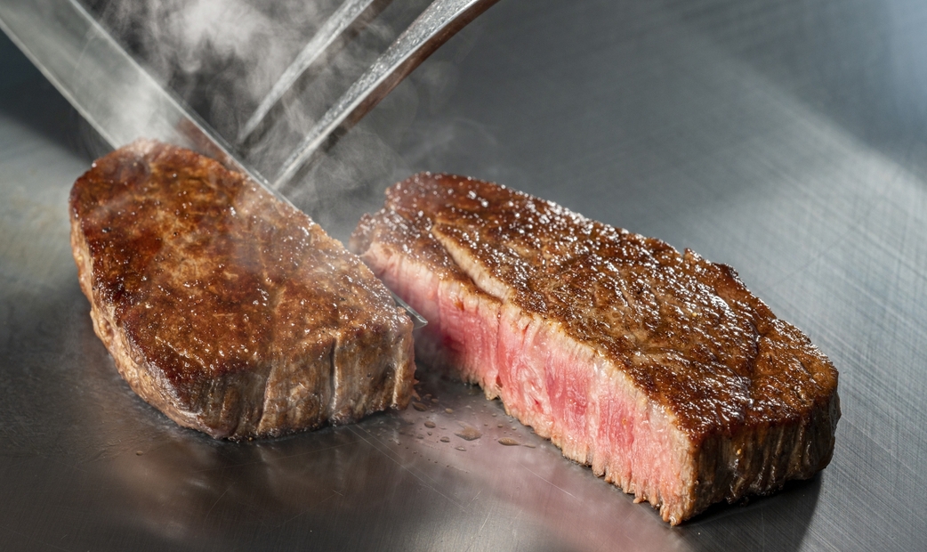 19 Decandent Steakhouses and Teppanyaki Restaurants in Ginza