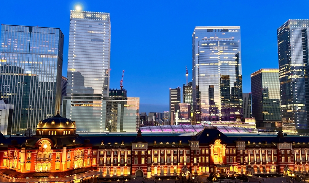 Night view of Tokyo Station