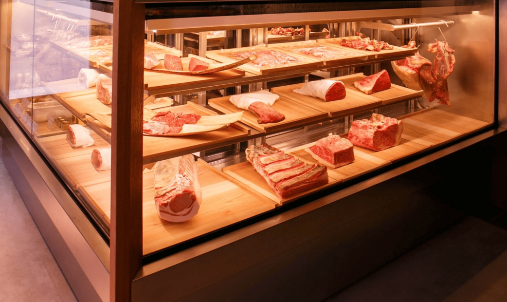 Fresh raw meat being displayed in Nakasei Koshikawa