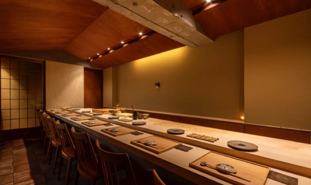 sushi restaurant counter