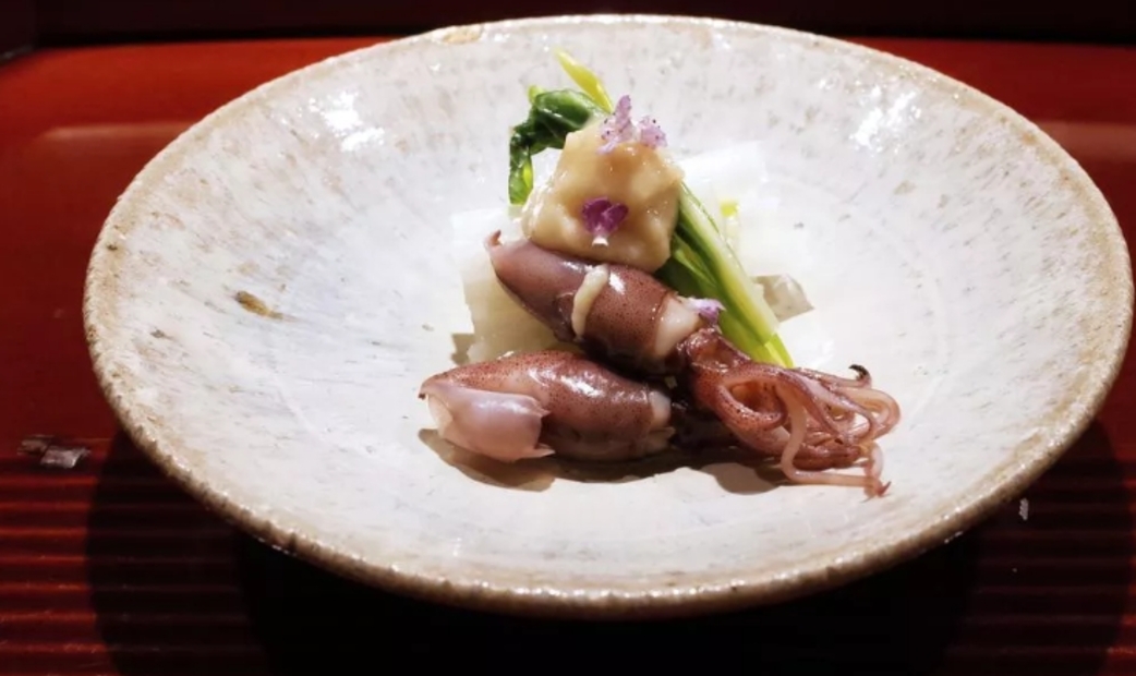 Firefly squid sashimi of Syokuzen Abe